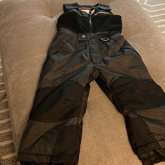 Weatherproof. Snowsuit. Size 2T. Easy on and off. - Picture 9 of 11